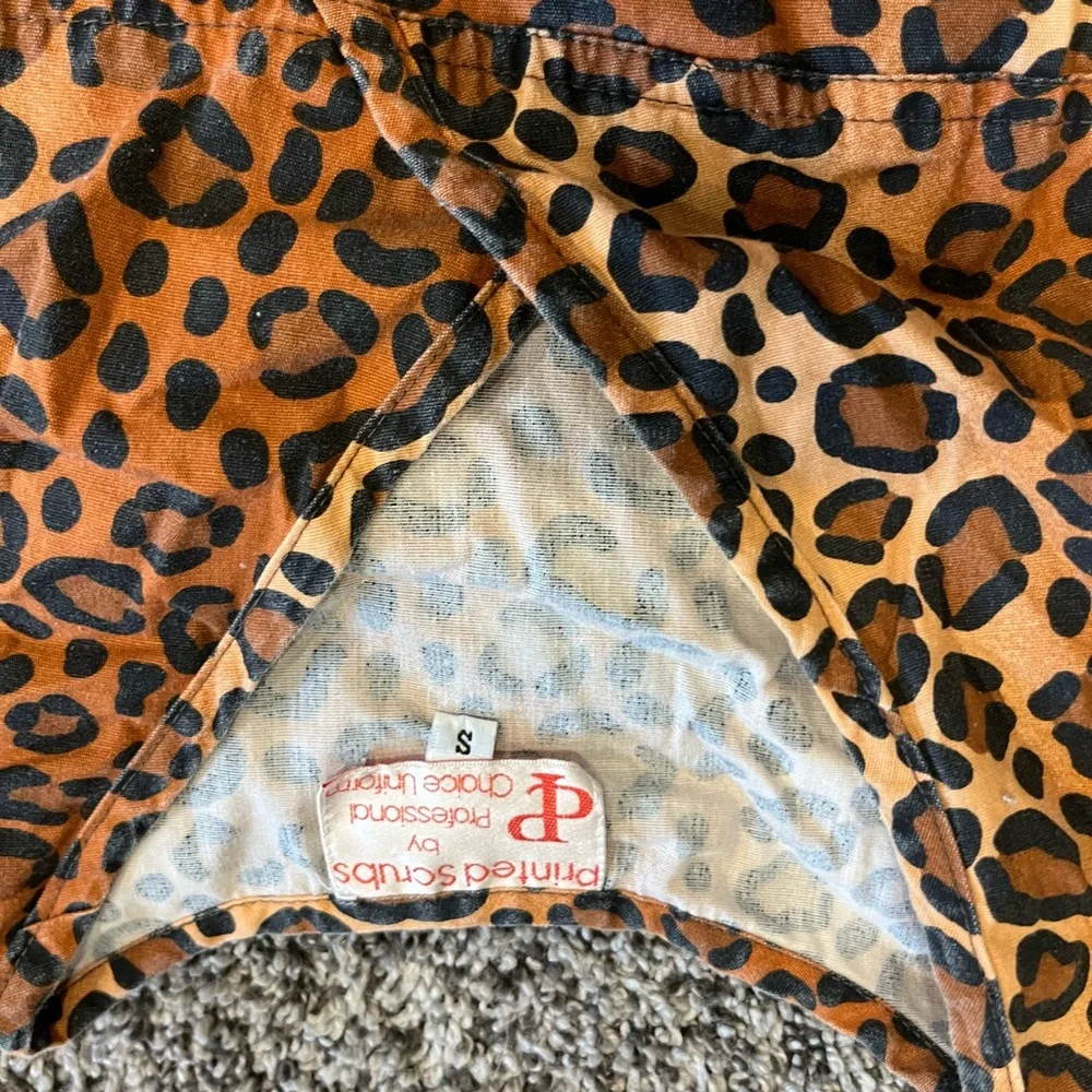 Bundle Mixed Pattern scrub Tops - Picture 3 of 7